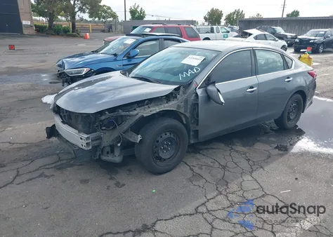 2017 Nissan Altima 2.5 S z USA, uszkodzony, nr VIN 1N4AL3AP6HN346230